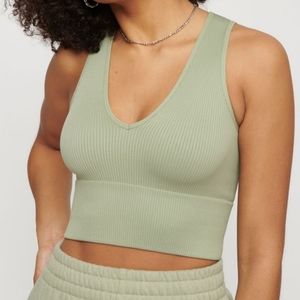 Dynamite Green Ribbed V-Neck Tank Top XL